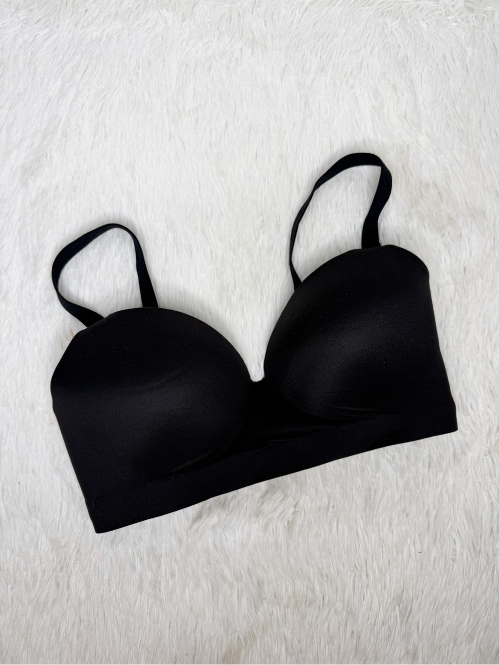 SOMA / black Embliss Wireless bra / 36D